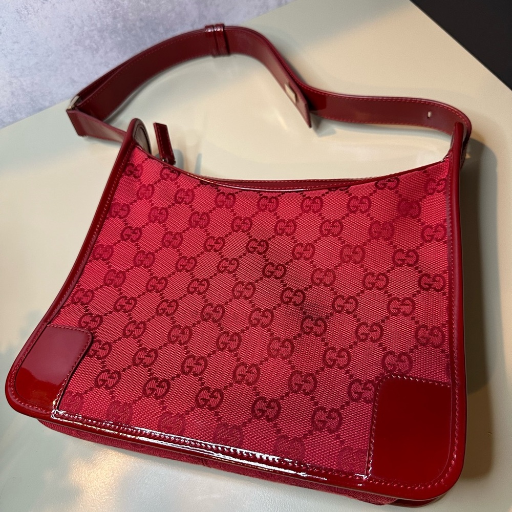 Red shoulder bag - Picture 1 of 10